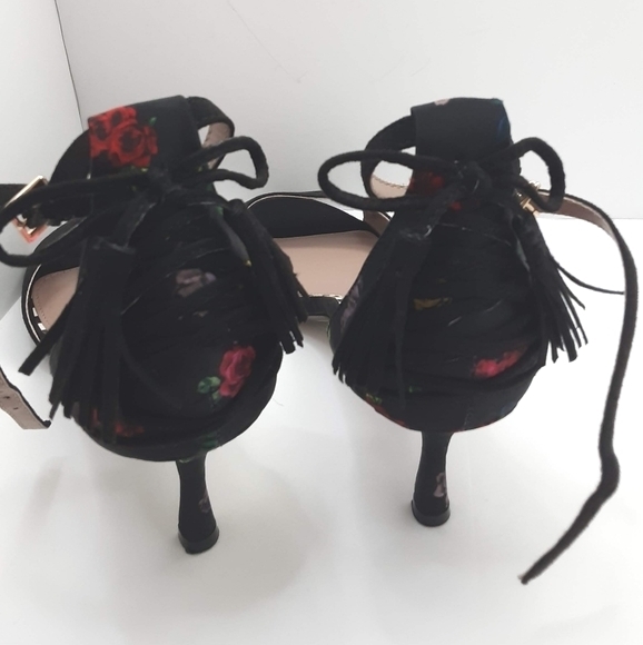 Betsy Johnson Ressy Flowered Open-Toe Stra… - Picture 2 of 7